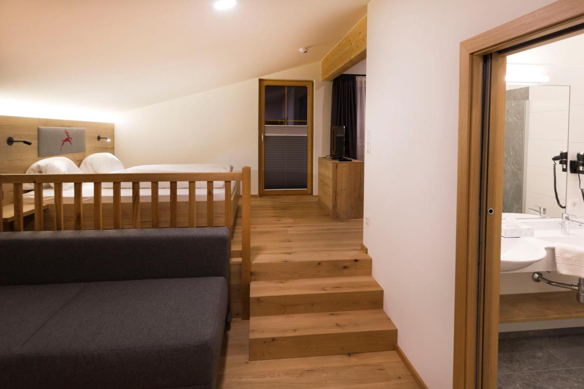 Hotel Rosner Алтенмаркт им Понгау Екстериор снимка